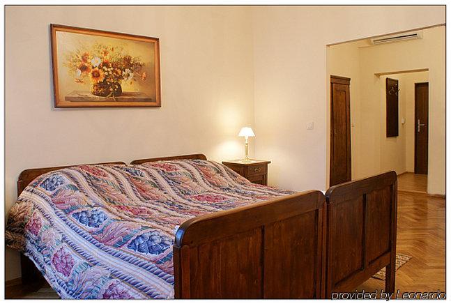 Aparthotel Camea Cracóvia Quarto foto